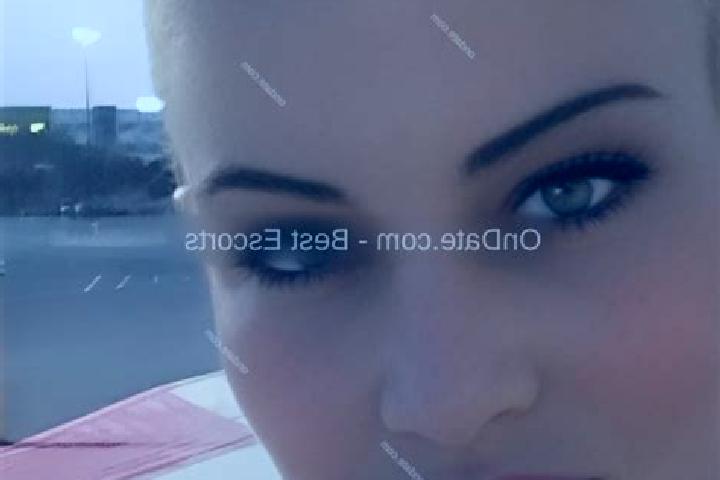 Iris, 34 — Escort in Siemensstadt, Germany