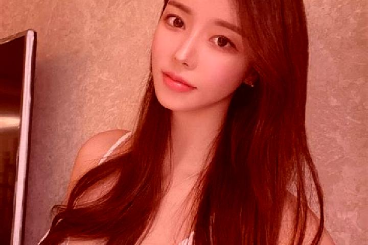 Iris, 34 — Escort in Xiaolongmen, China