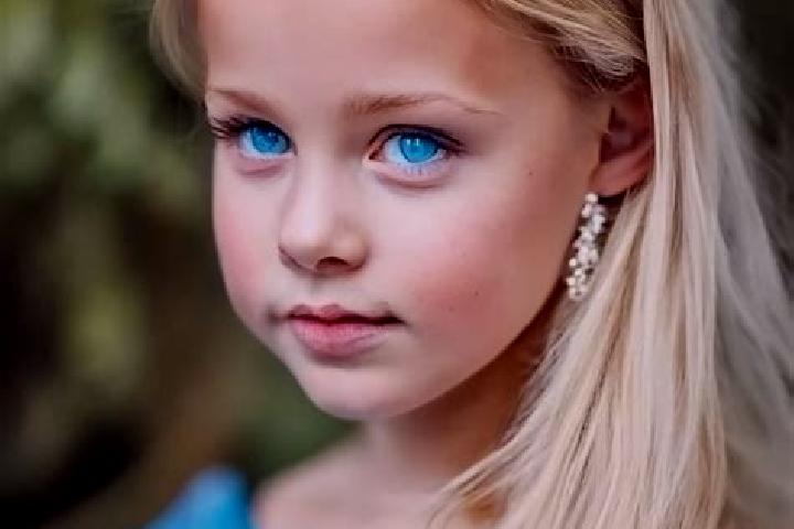 Iris, 35, a blonde blue-eyed middle eastern companion based in Tocos do Moji. Offering Fetish, Dinner Date, Girlfriend Experience, Roleplay, 69. Available fo...