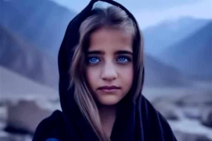 Iris, 35, a blonde brown-eyed middle eastern companion based in Prazmow. Offering Tantra, Overnight, Domination. Available for incall and outcall, day and ev...