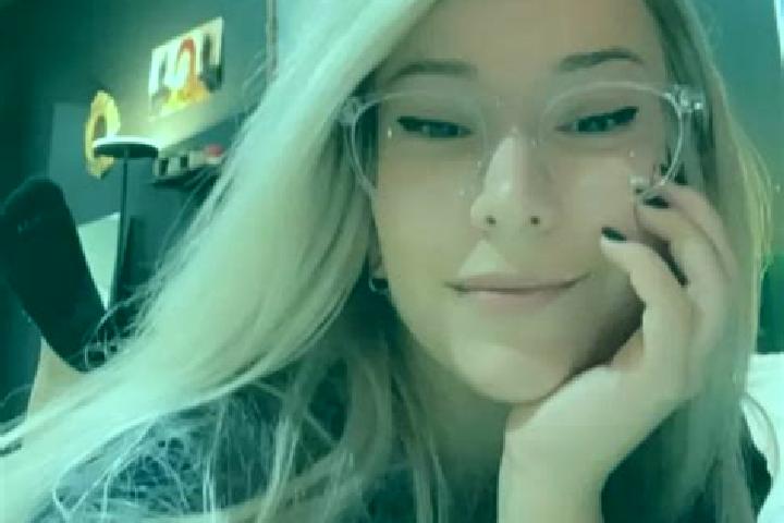 Iris, 35, a platinum blonde blue-eyed indian companion based in Kaindorf an der Sulm. Offering OWO, CIM, Roleplay, Dinner Date. Available for incall and outc...