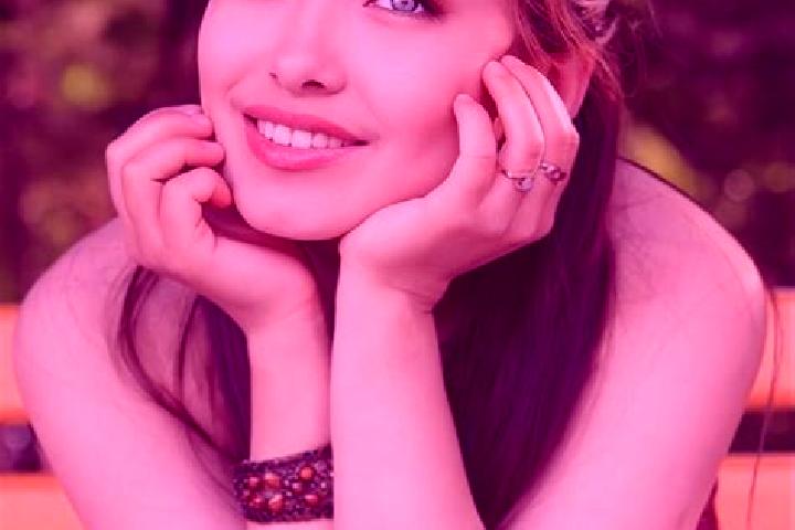 Iris, 35, a red blue-eyed asian companion based in Longyang. Offering GFE, Girlfriend Experience, Prostate Massage, 69. Available for incall and outcall, ove...
