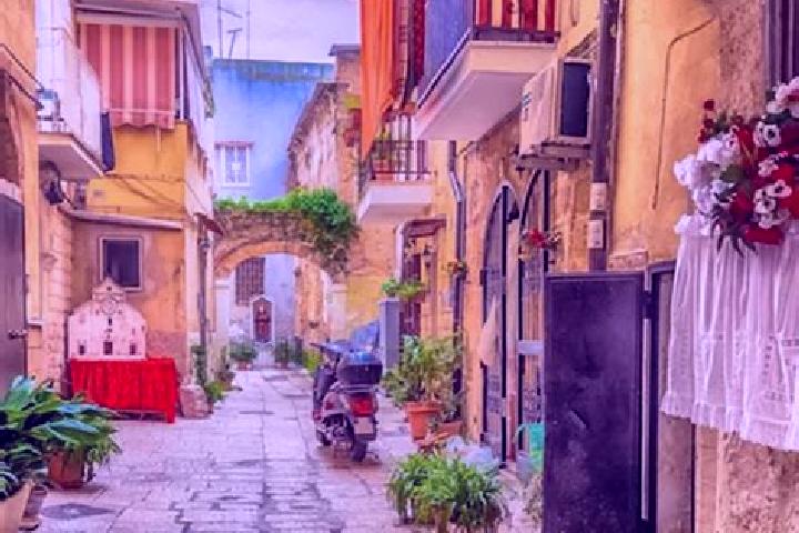 Iris, 35 — Escort in Poggiardo, Italy