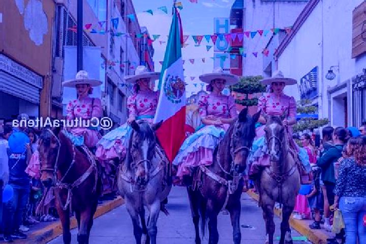 Iris, 35 — Escort in San Miguel Tlalpoalan, Mexico