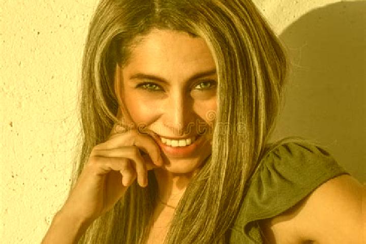 Iris, 36, a black green-eyed latina companion based in Geluwan. Offering Deep French Kissing, Roleplay, Striptease, Tantra. Available for incall and outcall,...