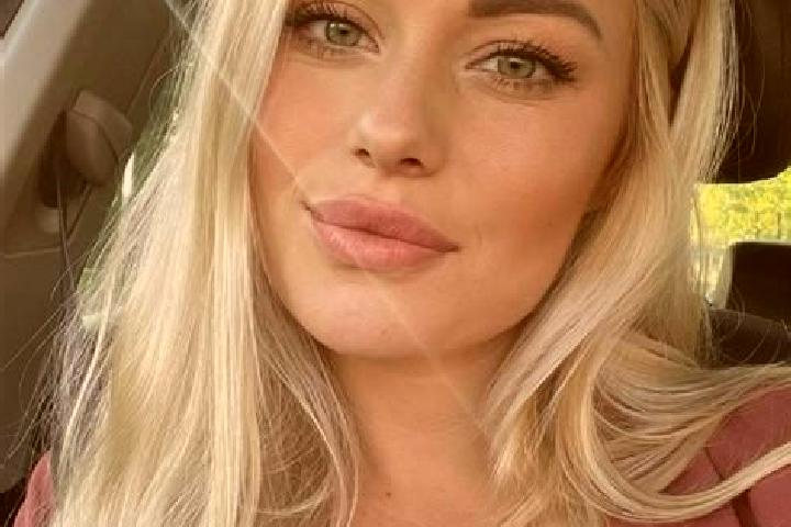 Iris, 36, a blonde hazel-eyed caribbean companion based in Crestline. Offering Striptease, Domination, Prostate Massage, CIM. Available for incall and outcal...