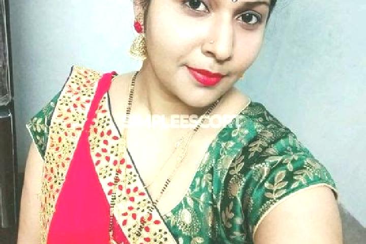 Iris, 36 — Escort in Dharmapuri, India