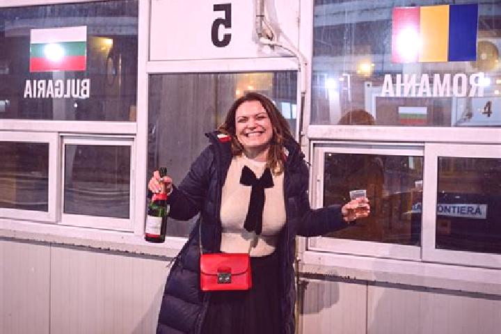 Iris, 36 — Escort in Dudu, Romania