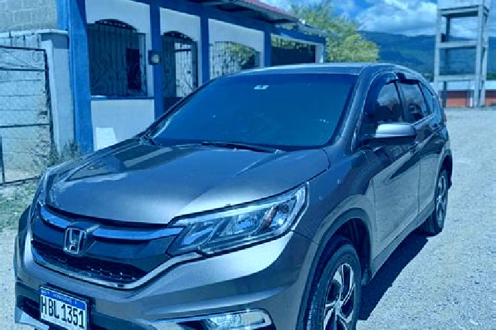 Iris, 36 — Escort in El Tablon, Honduras