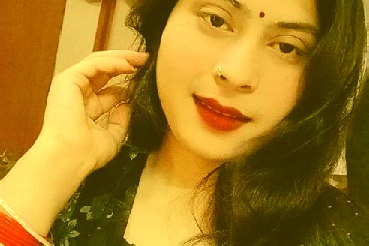 Iris, 36 — Escort in Kampil, India