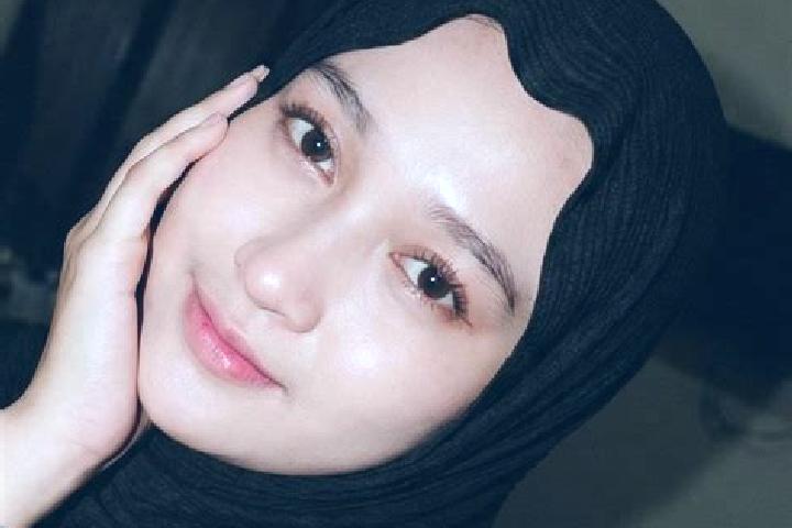 Iris, 36 — Escort in Ngamprah, Indonesia
