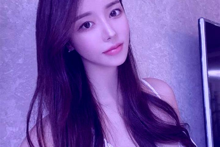 Iris, 36 — Escort in Taldi, China