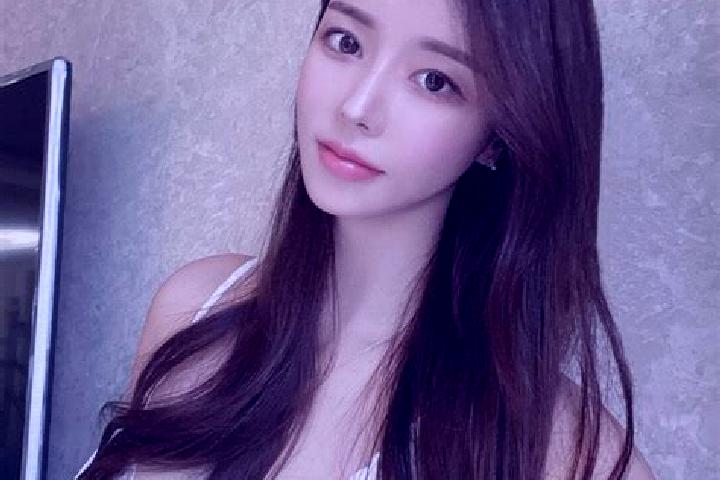 Iris, 36 — Escort in Yingshouyingzi, China