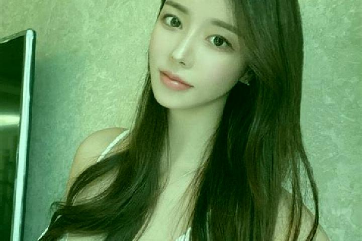 Iris, 36 — Escort in Yinjiaxi, China
