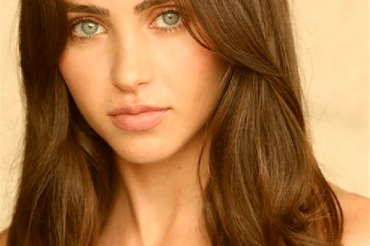 Iris, 37, a dark blonde brown-eyed latina companion based in Hehai. Offering Party Girl, Massage, Striptease. Available for incall and outcall, day and eveni...