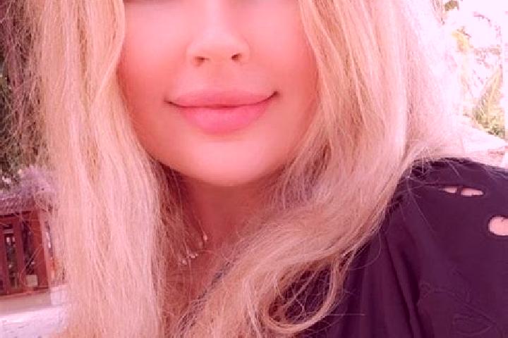 Iris, 37, a dark blonde dark-eyed caucasian companion based in Iracema do Oeste. Offering OWO, Tantra, BDSM, GFE. Available for incall and outcall, overnight...