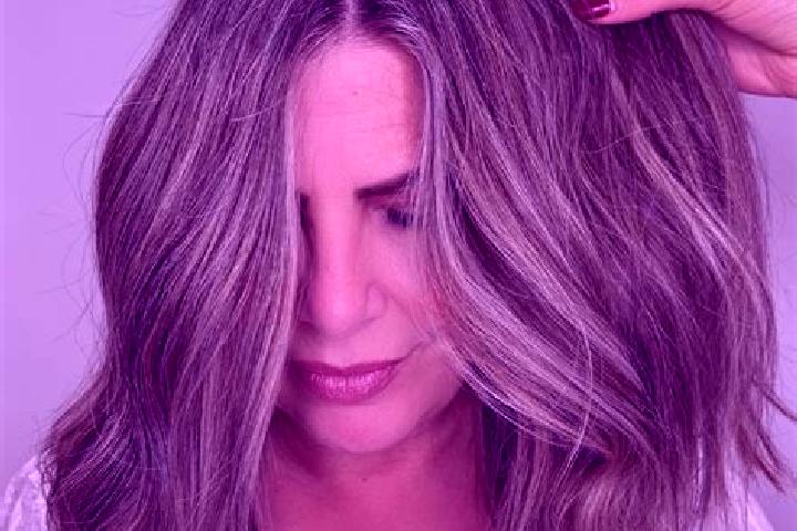 Iris, 37, a dark blonde grey-eyed latina companion based in Cainta. Offering Duos, Party Girl, CIM, GFE. Available for incall and outcall, day and evening da...