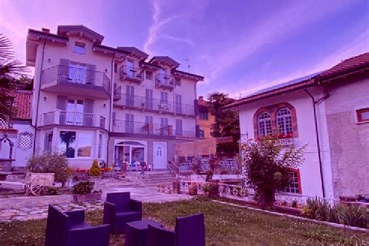 Iris, 37 — Escort in Brovello-Carpugnino, Italy