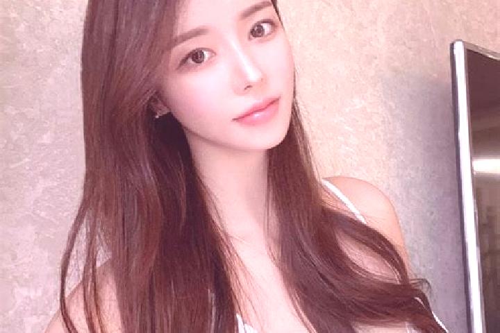 Iris, 37 — Escort in Chumi, China