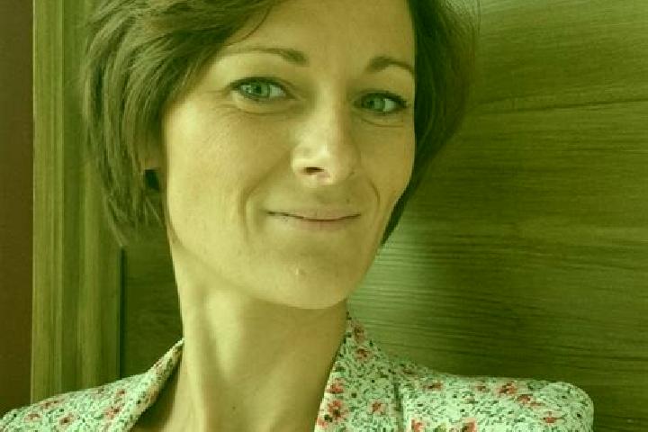 Iris, 37 — Escort in Hon-Hergies, France