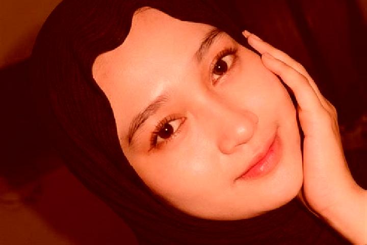 Iris, 37 — Escort in Ngamprah, Indonesia