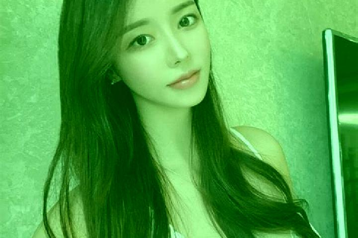 Iris, 37 — Escort in Taimei, China