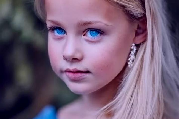 Iris, 38, a blonde blue-eyed middle eastern companion based in Callantsoog. Offering Roleplay, BDSM, Erotic Massage, Prostate Massage. Available for incall a...
