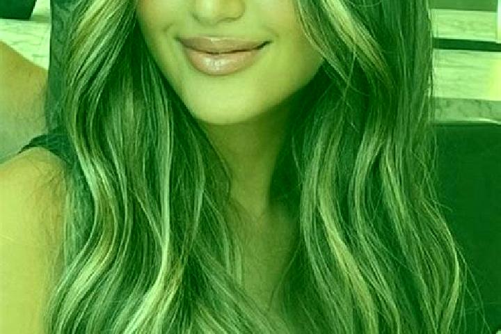 Iris, 38, a dark blonde brown-eyed asian companion based in Thuret. Offering Girlfriend Experience, Erotic Massage, Prostate Massage, 69. Available for incal...