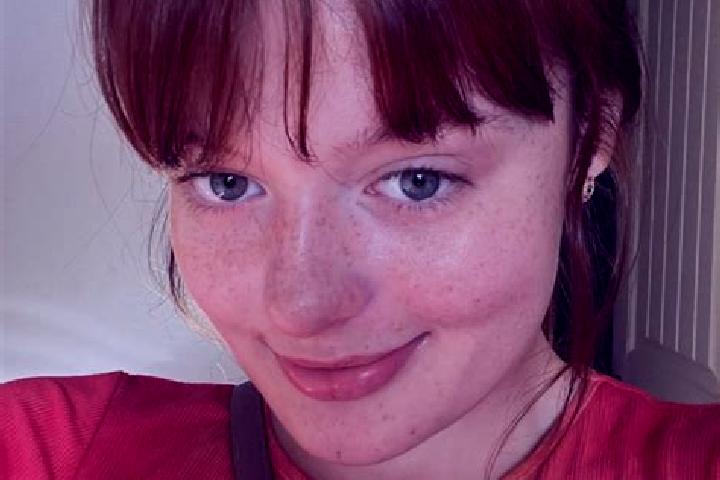 Iris, 38, a red green-eyed middle eastern companion based in Essendon. Offering Dinner Date, GFE, Fetish, BDSM. Available for incall and outcall, overnight b...