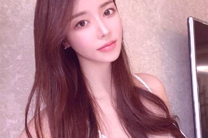 Iris, 38 — Escort in Yaojiaji, China
