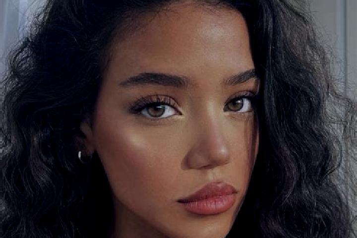 Iris, 39, a black brown-eyed mixed companion based in Novorizonte. Offering Party Girl, Girlfriend Experience, Dinner Date. Available for incall and outcall,...
