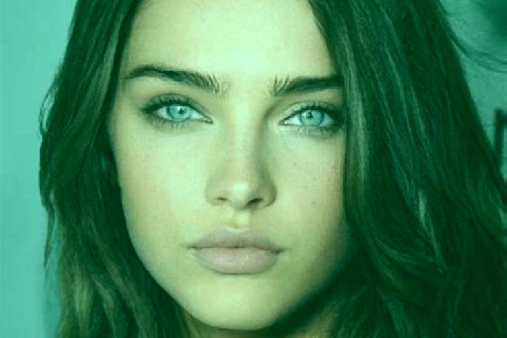 Iris, 39, a brunette blue-eyed mediterranean companion based in Adderbury. Offering Dinner Date, 69, A-Level, Roleplay. Available for incall and outcall, ove...