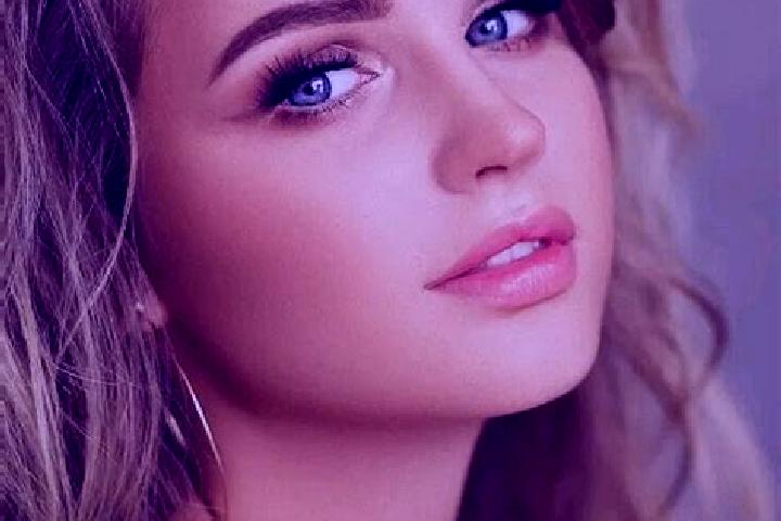 Iris, 39, a dark blonde blue-eyed indian companion based in Vychegodskiy. Offering Overnight, Travel Companion, Duos, Tantra. Available for incall and outcal...
