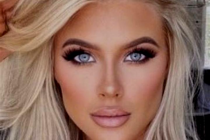 Iris, 39, a platinum blonde brown-eyed indian companion based in Periyanegamam. Offering Tantra, Duos, GFE, Massage, Roleplay. Available for incall and outca...