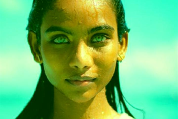 Iris, 39, a red blue-eyed indian companion based in Jalpaiguri. Offering Couples, Striptease, Domination, OWO. Available for incall and outcall, overnight bo...