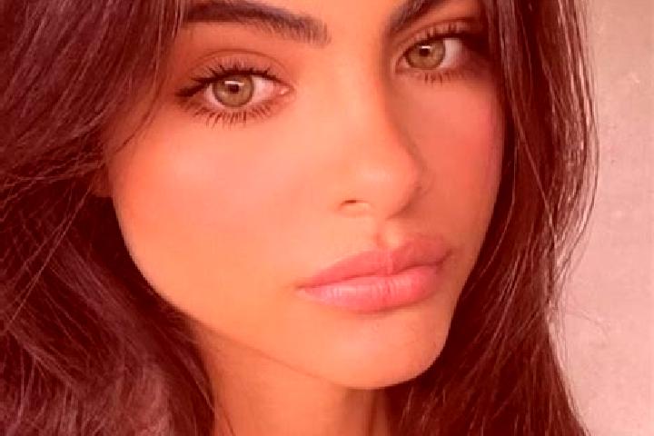 Iris, 39, a red green-eyed indian companion based in Brummanat al Mashayikh. Offering BDSM, Deep French Kissing, CIM. Available for incall and outcall, day a...