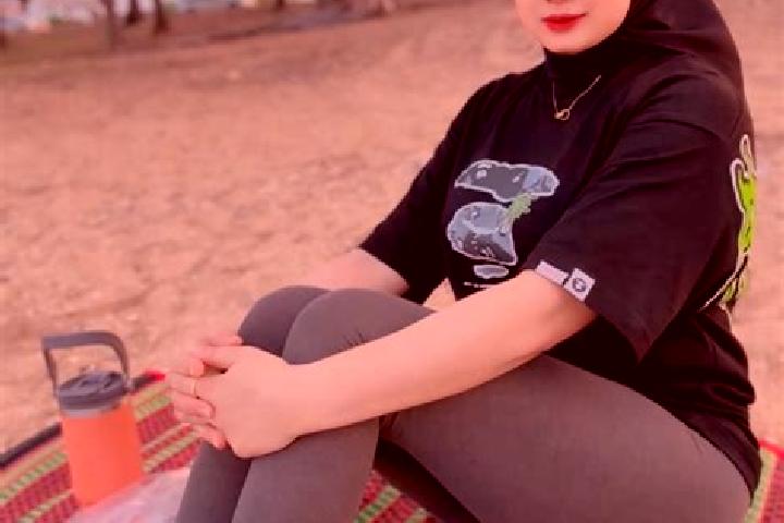 Iris, 39 — Escort in Dikir, Indonesia