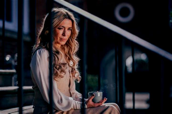 Iris, 39 — Escort in Goldcliff, United Kingdom