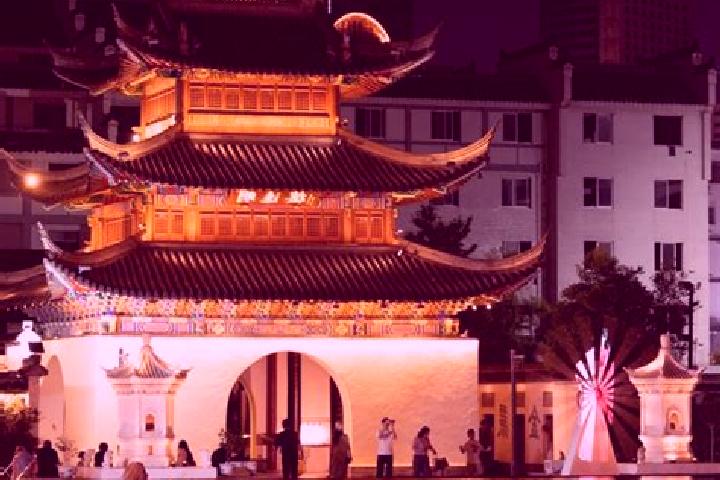 Iris, 39 — Escort in Nanjing, China