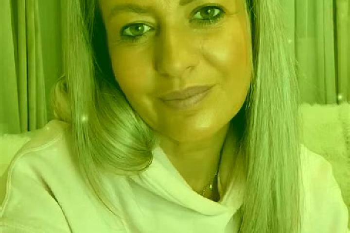 Iris, 39 — Escort in Orodel, Romania