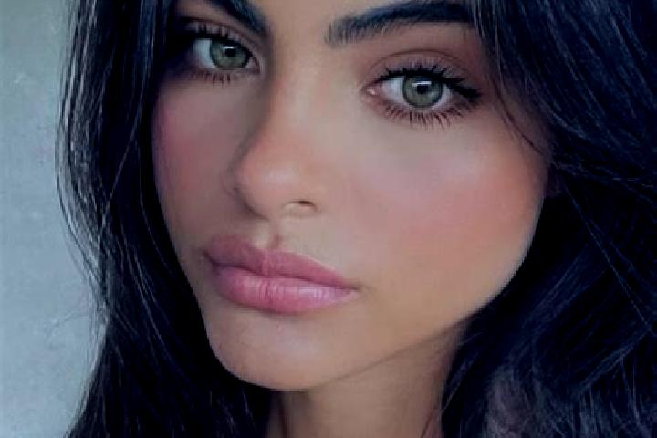 Isabella, 20, a black blue-eyed indian companion based in Salacak. Offering Dinner Date, Striptease, Massage, Fetish. Available for incall and outcall, overn...