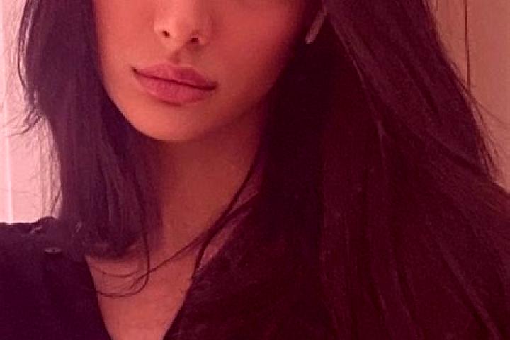 Isabella, 20, a black dark-eyed middle eastern companion based in Choipa. Offering Tantra, GFE. Available for incall and outcall, day and evening dates.