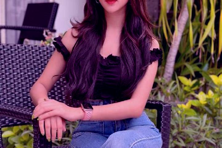 Isabella, 20 — Escort in Bayuwan, Indonesia
