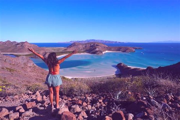 Isabella, 20 — Escort in San Francisco la Paz, Mexico