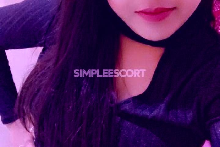 Isabella, 20 — Escort in Vanapadi, India