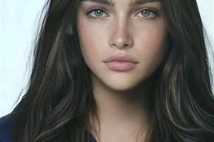 Isabella, 21, a brunette blue-eyed european companion based in Newton Regis. Offering Tantra, Dinner Date, Striptease, CIM. Available for incall and outcall,...