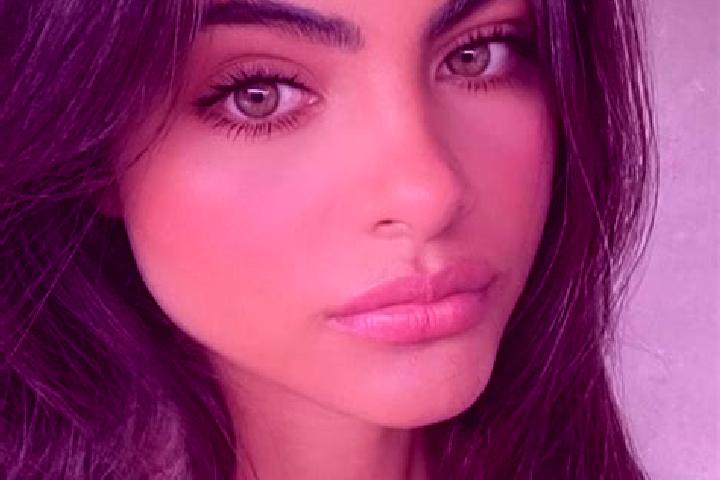 Isabella, 21, a brunette dark-eyed indian companion based in Bremerton. Offering Overnight, Erotic Massage, Travel Companion, Duos. Available for incall and ...