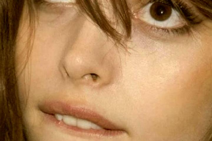 Isabella, 21, a chestnut dark-eyed mixed companion based in Chilcompton. Offering Deep French Kissing, Prostate Massage, A-Level, Roleplay. Available for inc...