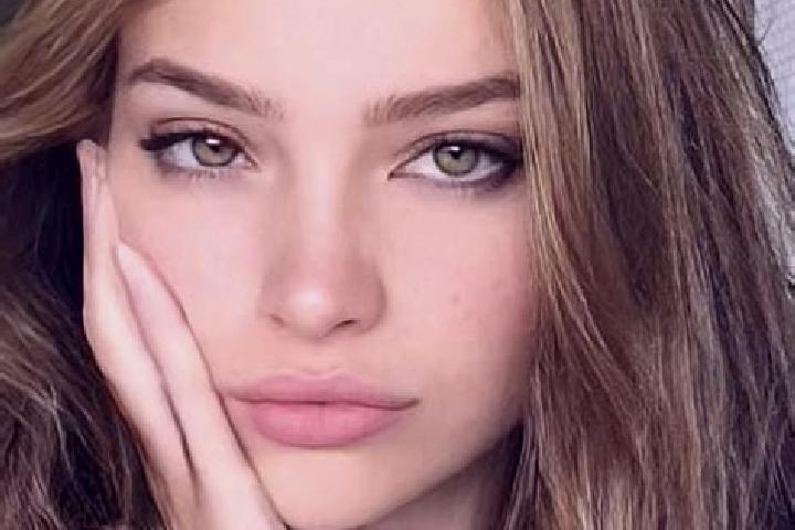 Isabella, 21, a dark blonde hazel-eyed mediterranean companion based in Derviziana. Offering Massage, Tantra. Available for incall and outcall, day and eveni...