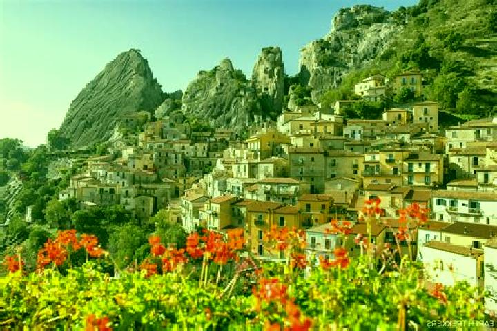 Isabella, 21 — Escort in Castelmezzano, Italy